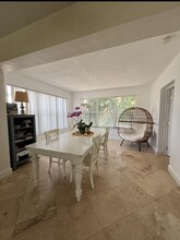 927 W Royal Palm Rd in Boca Raton, FL - Building Photo - Building Photo
