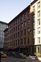 15 Hubert St in New York, NY - Foto de edificio - Building Photo