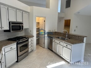 1890 Harvest Landing Ln in Tracy, CA - Building Photo - Building Photo