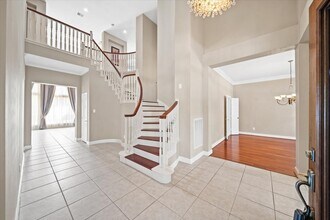 4610 Sterling Wood Way in Houston, TX - Building Photo - Building Photo