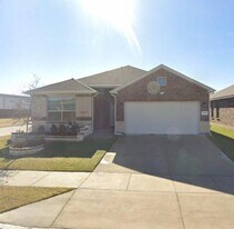1224 Napier Way in Justin, TX - Building Photo