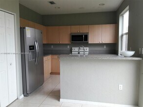 1959 SE 13th St in Homestead, FL - Building Photo - Building Photo