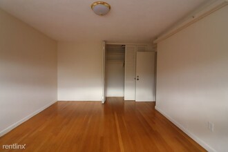 103 Monmouth St in Brookline, MA - Building Photo - Building Photo