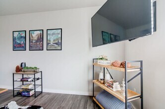 360 Enterprise Blvd in Bozeman, MT - Foto de edificio - Building Photo