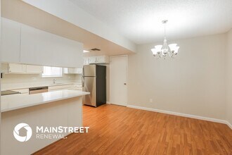 2807 N 45th Dr in Phoenix, AZ - Foto de edificio - Building Photo