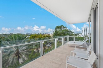 9111 Collins Ave in Surfside, FL - Building Photo - Building Photo