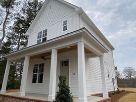 202 Crabapple Cv in Oxford, MS - Building Photo