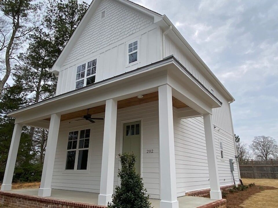 202 Crabapple Cv in Oxford, MS - Building Photo