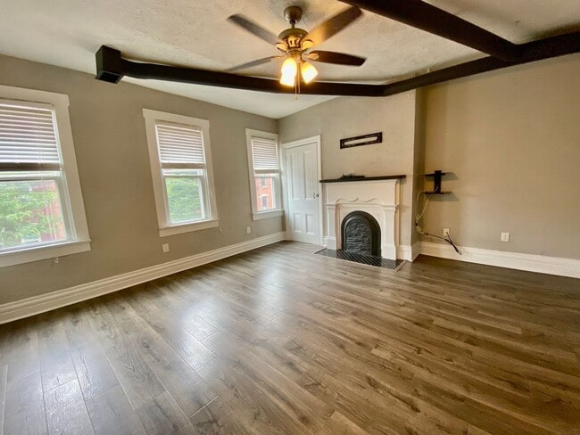 2335 Sarah St in Pittsburgh, PA - Foto de edificio - Building Photo