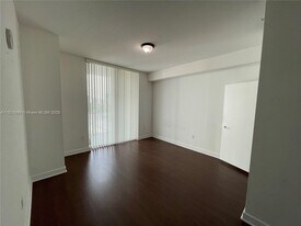 79 SW 12th St in Miami, FL - Building Photo