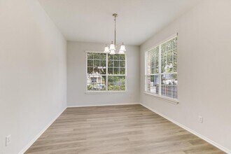 670 Cullen Blvd in Buda, TX - Building Photo - Building Photo