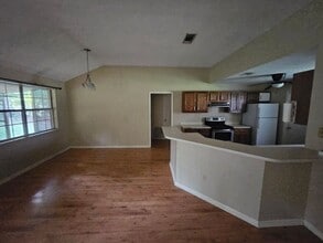 115 Burnley Dr in New Llano, LA - Building Photo - Building Photo