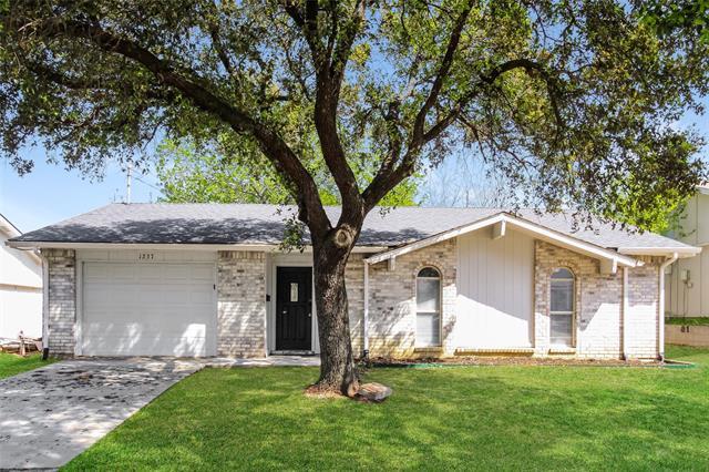 property at 1237 Hillwood Dr