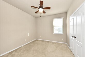 7610 Willow School Dr in Spring, TX - Building Photo - Building Photo