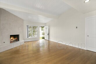 2100 Clay St in Newport Beach, CA - Building Photo - Building Photo
