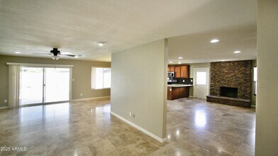 10880 E Sahuaro Dr in Scottsdale, AZ - Building Photo - Building Photo