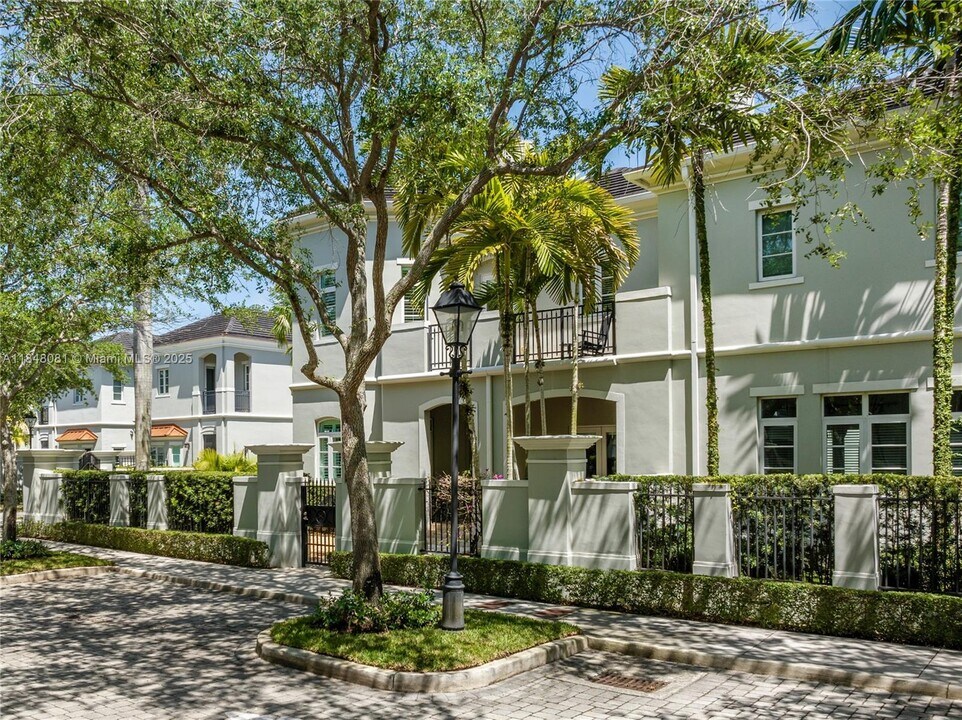 10175 SW 75th Pl in Miami, FL - Building Photo