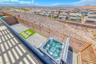 1038 Delbrook Ave in Henderson, NV - Building Photo