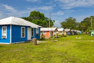 Rocky Water Park in Melbourne, FL - Building Photo