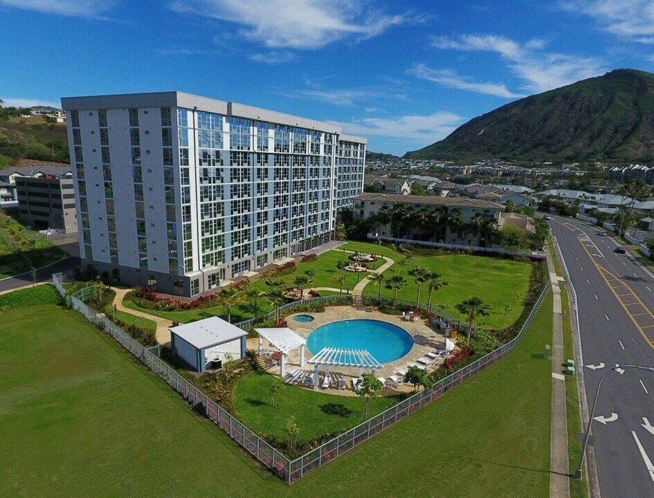 7000 Hawaii Kai Dr in Honolulu, HI - Building Photo