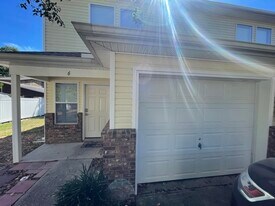 17 Shell Ave SE in Mary Esther, FL - Building Photo