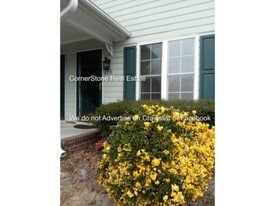 405 Cityview Ln in Fayetteville, NC - Building Photo