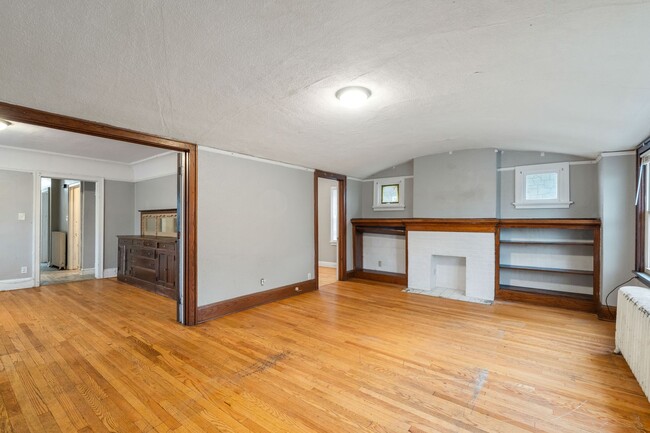 3372 N Downer Ave in Milwaukee, WI - Building Photo - Building Photo