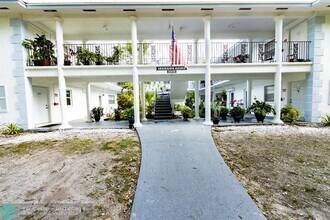 3515 Van Buren St, Unit A in Hollywood, FL - Building Photo - Building Photo