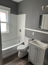 11618 Angelus Ave in Cleveland, OH - Foto de edificio - Building Photo