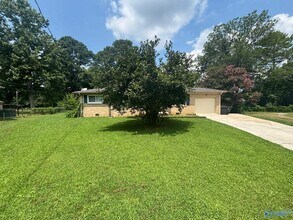 1007 Heard Ct SE in Huntsville, AL - Building Photo - Building Photo