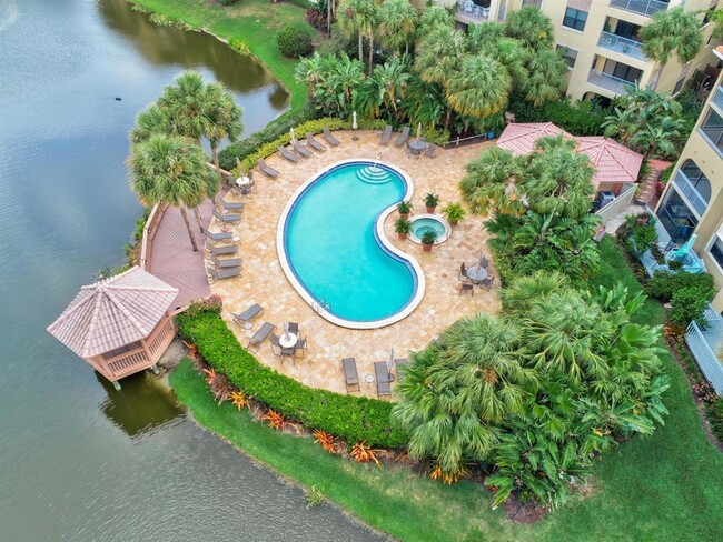 500 Uno Lago Dr, Unit 404 in Juno Beach, FL - Building Photo - Building Photo
