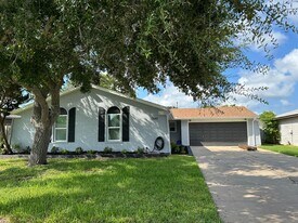 7445 Milky Way Dr in Corpus Christi, TX - Building Photo
