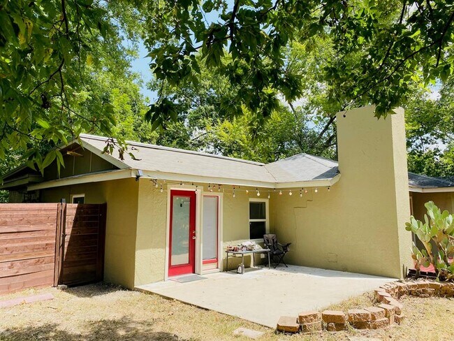 property at 3711 Vineland Dr