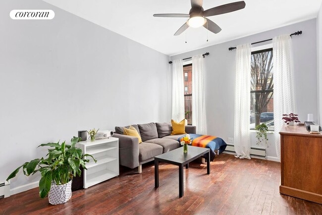 535 Kosciuszko St