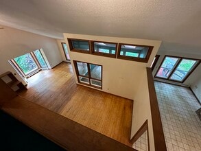 286 N Bridebrook Rd in East Lyme, CT - Building Photo - Building Photo