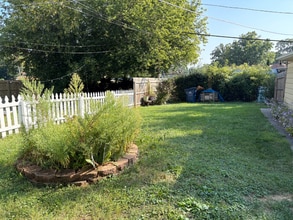 1217 16th St in North Chicago, IL - Building Photo - Building Photo