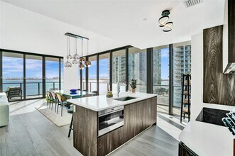 480 NE 31st St in Miami, FL - Building Photo - Building Photo