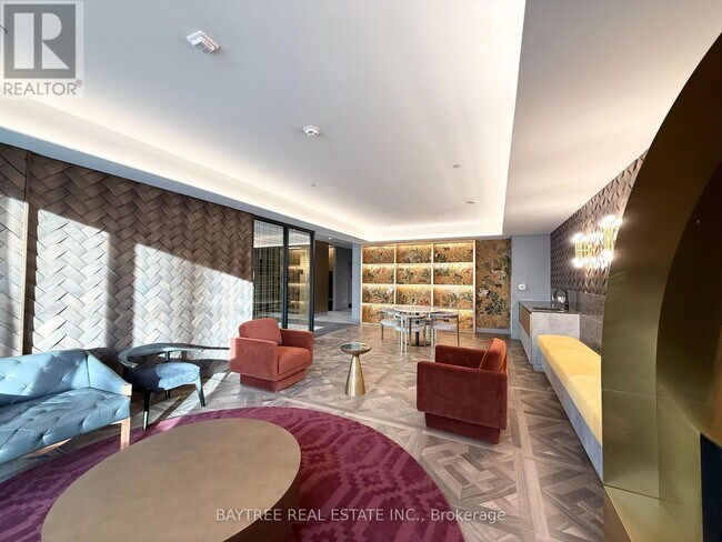 5 Lakeview Ave in Toronto, ON - Building Photo - Building Photo