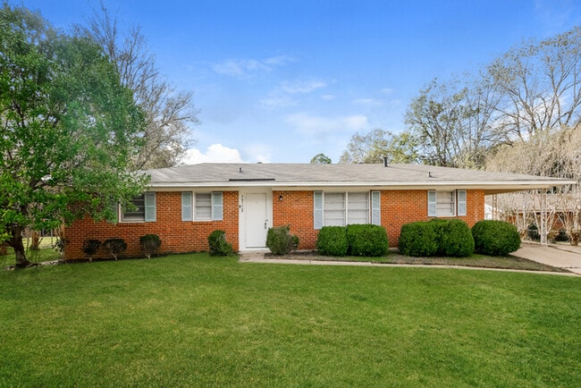 property at 1712 Longmeadow Dr