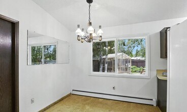 2319 Success Dr in Anchorage, AK - Building Photo - Building Photo