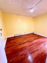 226 Bowers St in Jersey City, NJ - Building Photo - Building Photo