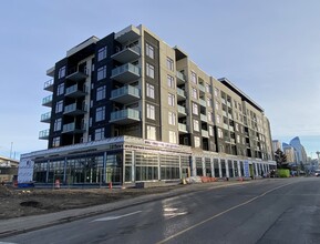 West Tenth in Calgary, AB - Building Photo - Building Photo