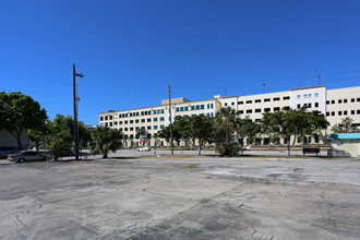 One West Palm- Multi-Family in West Palm Beach, FL - Building Photo - Building Photo