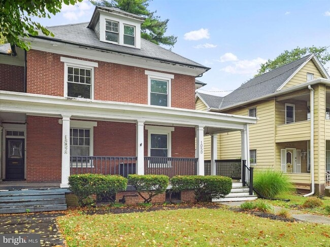 property at 1050 Edgar Ave