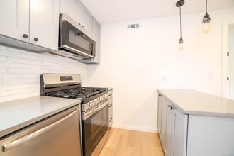 56 N Spring St in Ansonia, CT - Building Photo - Building Photo