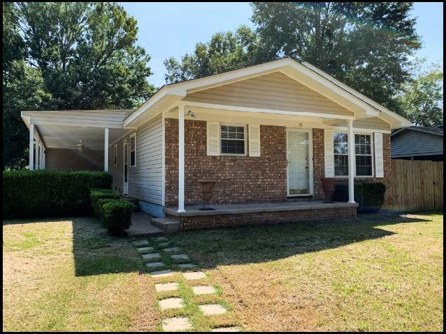property at 15 Lillie St
