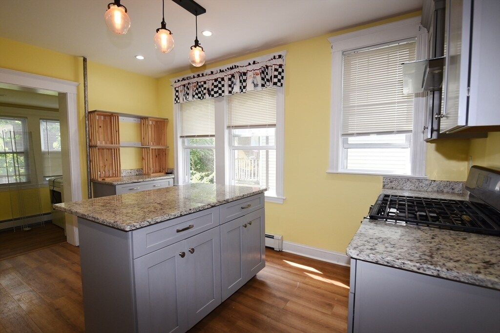 218 Wachusett St in Boston, MA - Building Photo