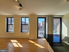 631 D St NW, Unit 733 in Washington, DC - Building Photo - Building Photo