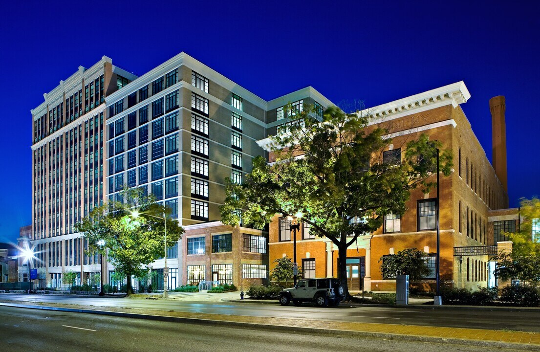 Yale West in Washington, DC - Building Photo