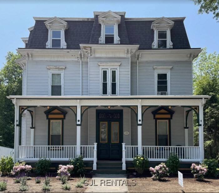 200 Church St in Newton, MA - Foto de edificio